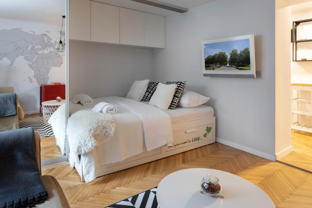 Apartamento Modern Studio Near British Square Zagreb Exterior foto