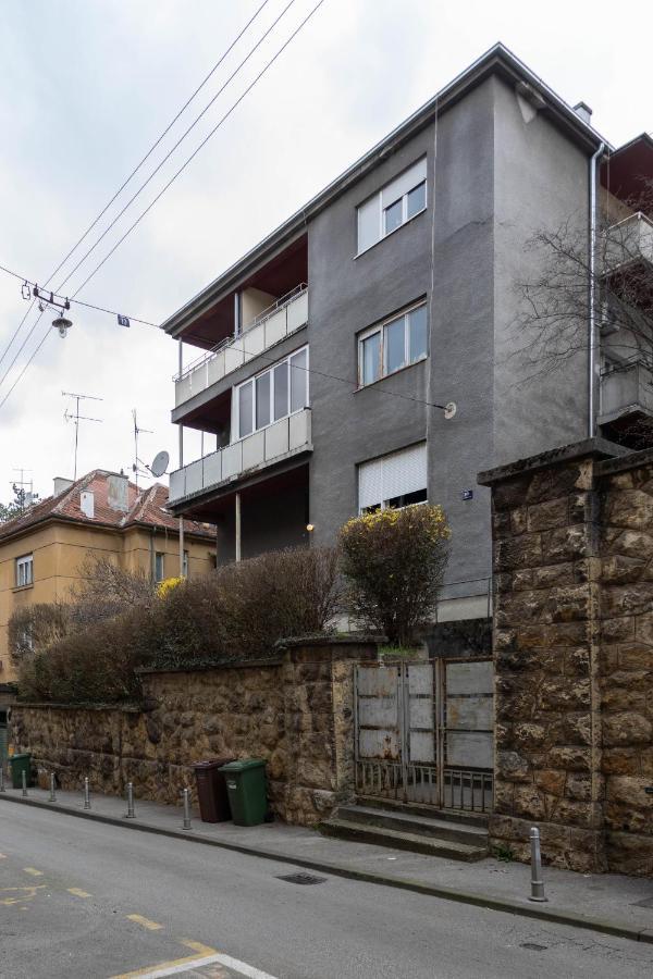 Apartamento Modern Studio Near British Square Zagreb Exterior foto