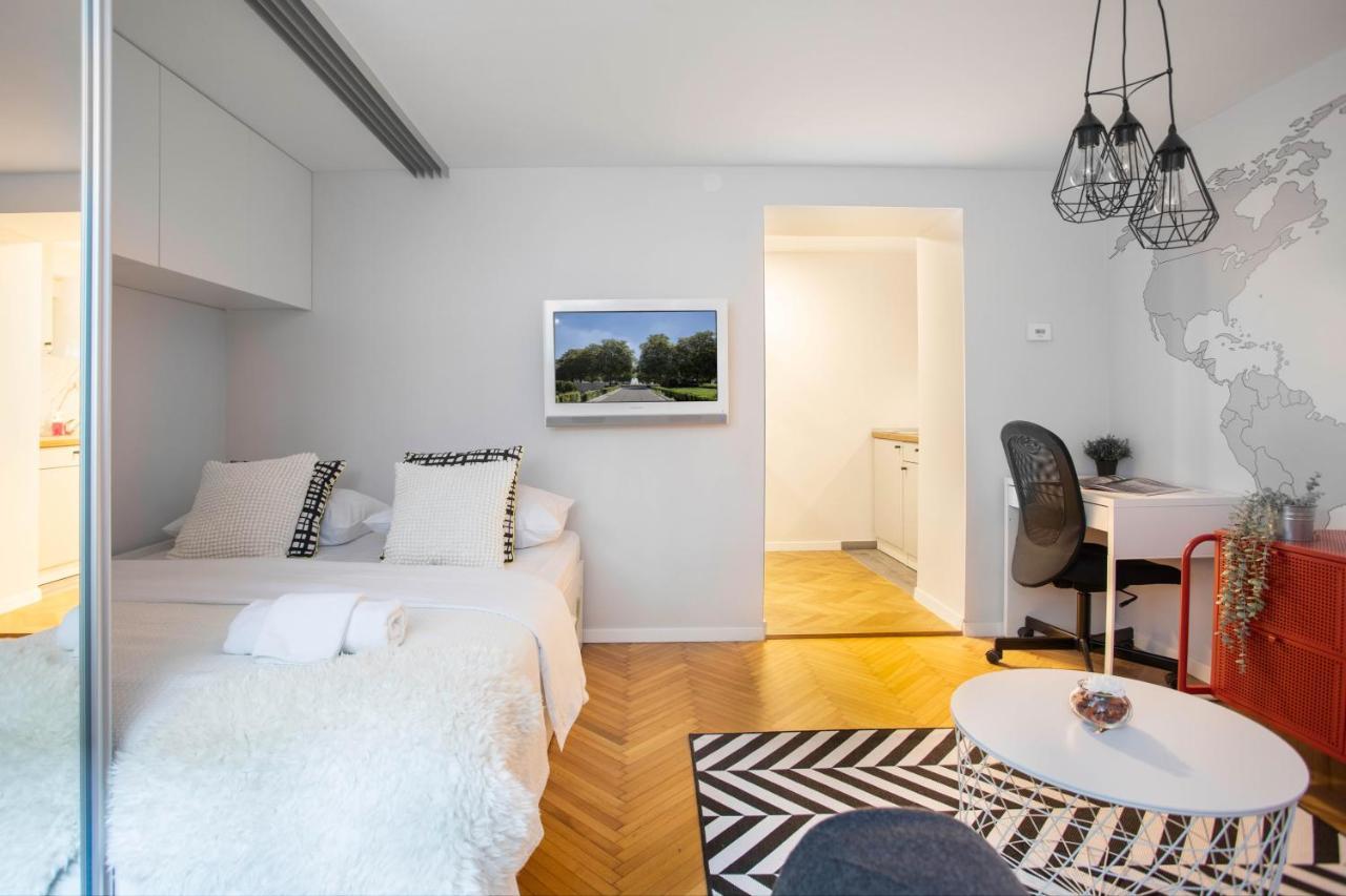 Apartamento Modern Studio Near British Square Zagreb Exterior foto