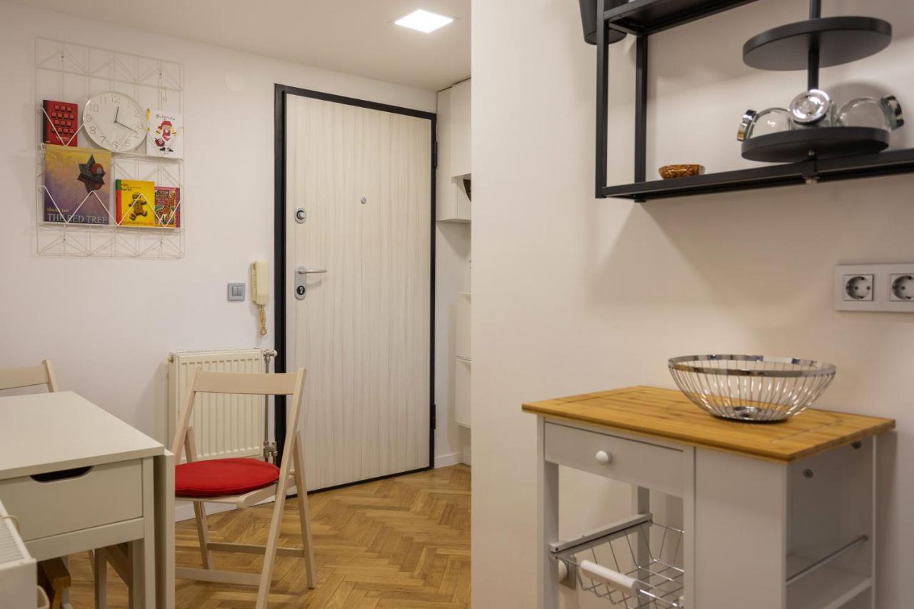 Apartamento Modern Studio Near British Square Zagreb Exterior foto