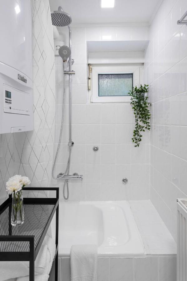 Apartamento Modern Studio Near British Square Zagreb Exterior foto